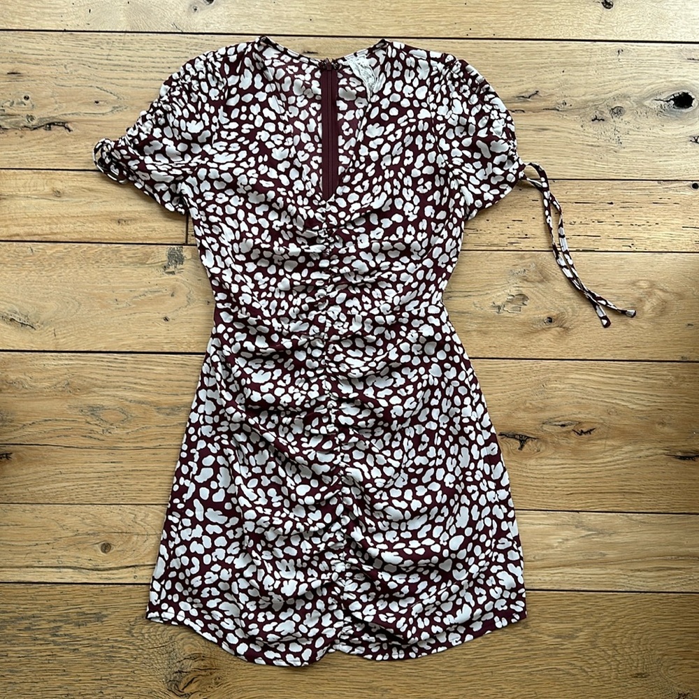 Maroon and white spotted dress - perfect condition - size small